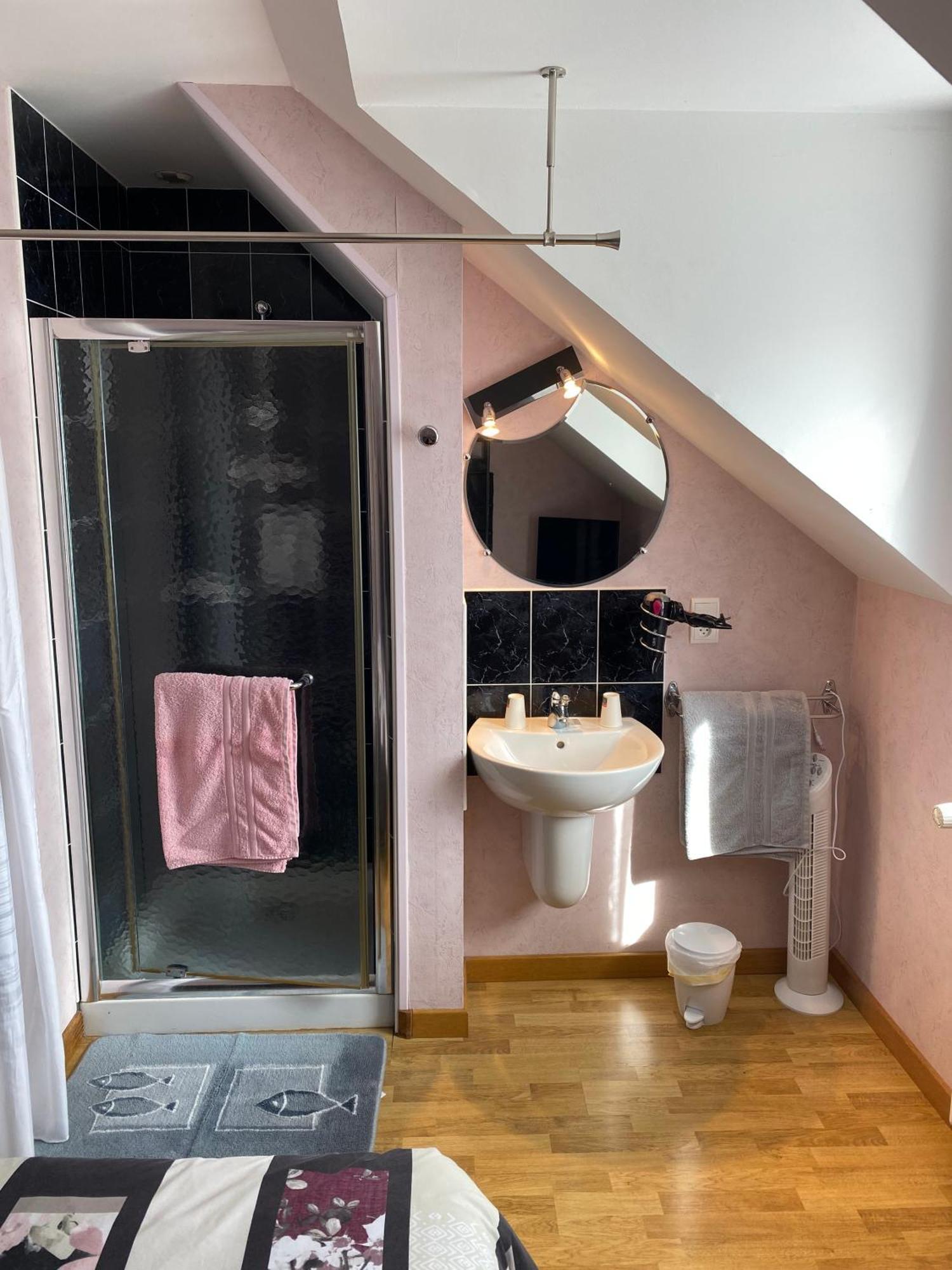 Le Petitepinay Bed & Breakfast Moitron-sur-Sarthe Dış mekan fotoğraf