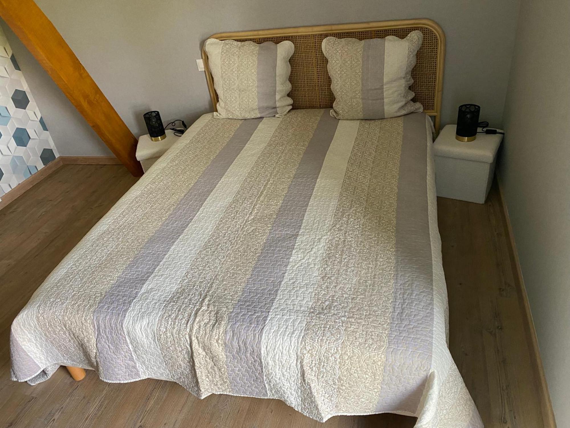 Le Petitepinay Bed & Breakfast Moitron-sur-Sarthe Dış mekan fotoğraf